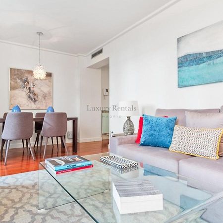 Charming 2-Bedroom Apartment In Retiro Perfect Madrid Location エクステリア 写真